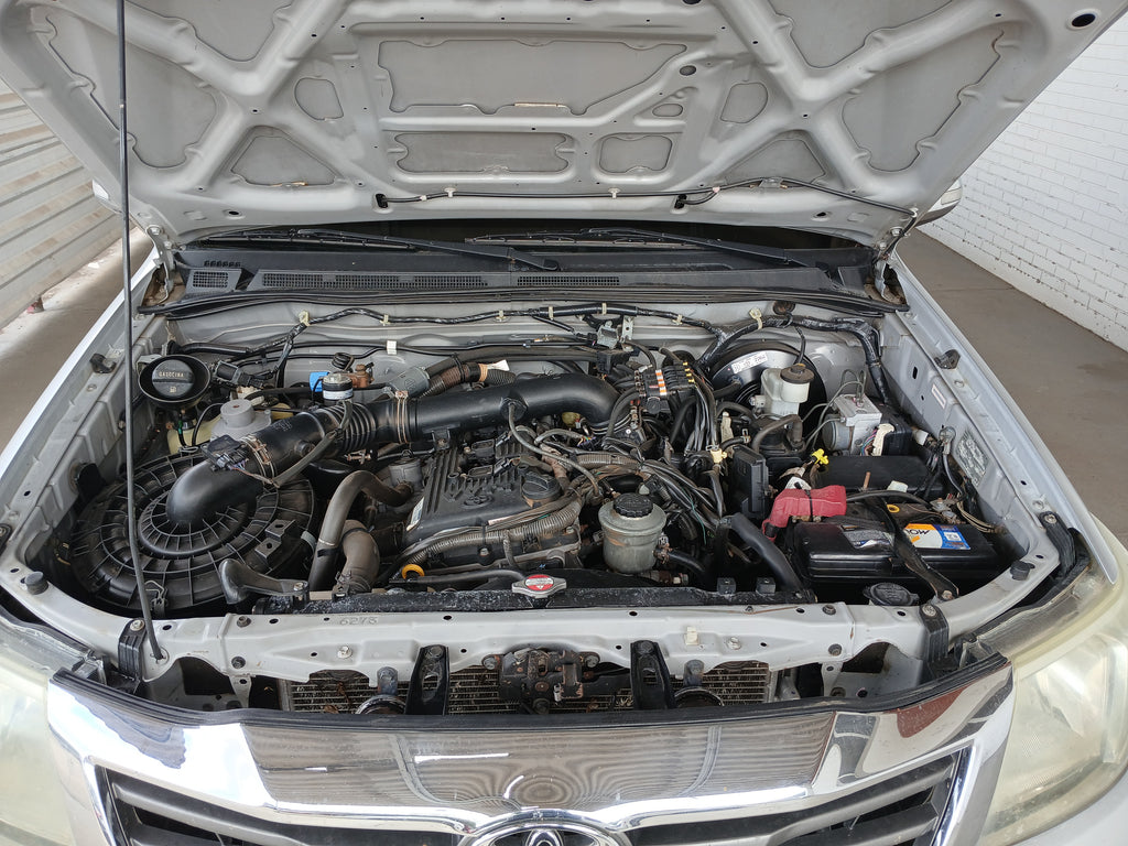 TOYOTA - HILUX CD4X4 SRV ANO 2013